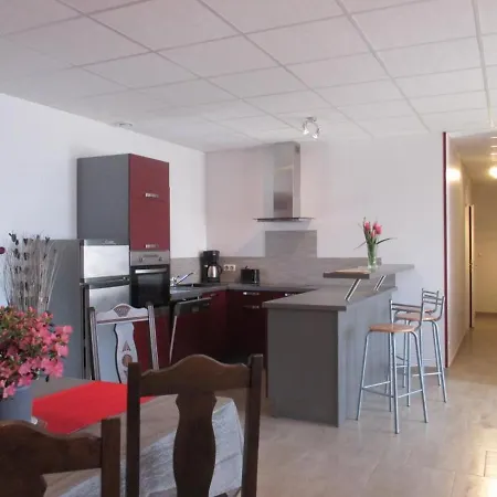 Maison De Ferme Renovee Avec Spa, Salle De Jeux Et Activites Pour Enfants - Fr-1-489-28 Cressanges