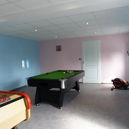 Maison De Ferme Renovee Avec Spa, Salle De Jeux Et Activites Pour Enfants - Fr-1-489-28 Cressanges