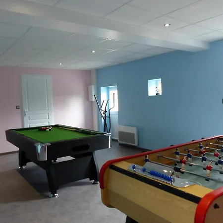 Holiday home Maison De Ferme Renovee Avec Spa, Salle De Jeux Et Activites Pour Enfants - Fr-1-489-28 Cressanges